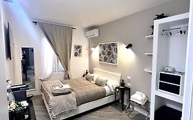 Spagna Rooms